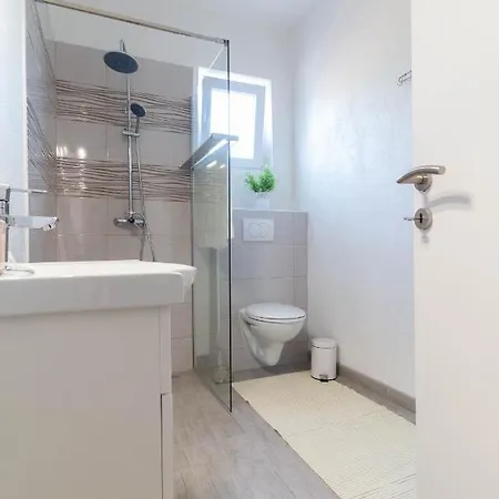 Holiday home House Jasmin With Large Garden, Near - By Ta Leut