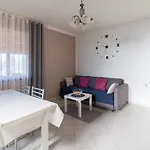 House Jasmin With Large Garden - By Ta Leut Agency Nin