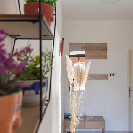 Ferienhaus House Jasmin With Large Garden, Near - By Ta Leut *